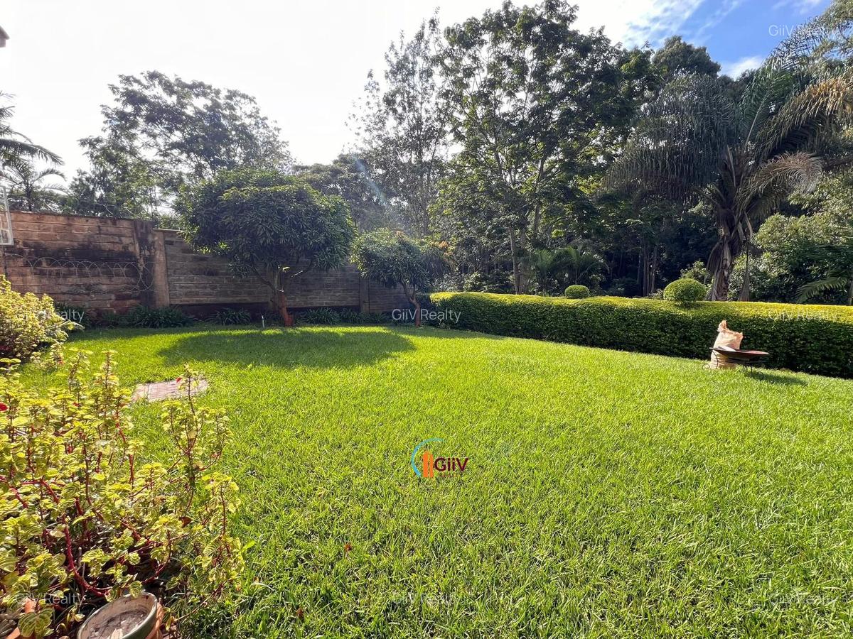 Serviced 3 Bed Apartment with En Suite in Westlands Area - 15