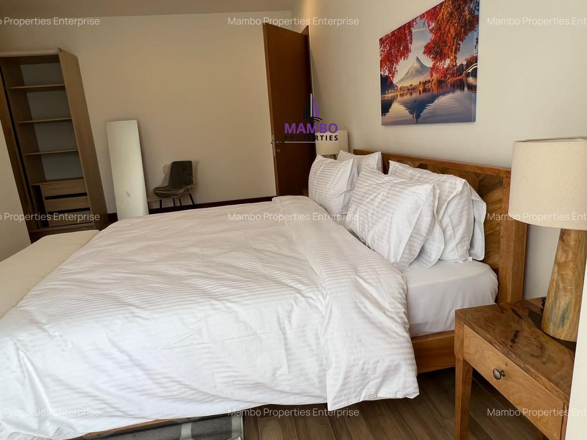 Serviced 2 Bed Apartment with En Suite at City Park Drive - 12