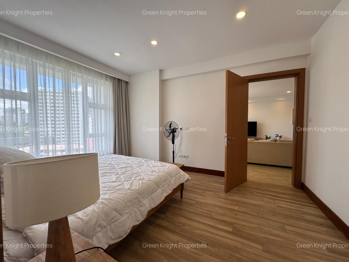 Serviced 2 Bed Apartment with En Suite in Westlands Area - 9