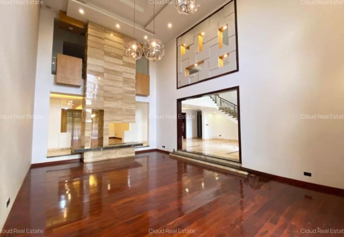 5 Bed House with En Suite in Runda - 10