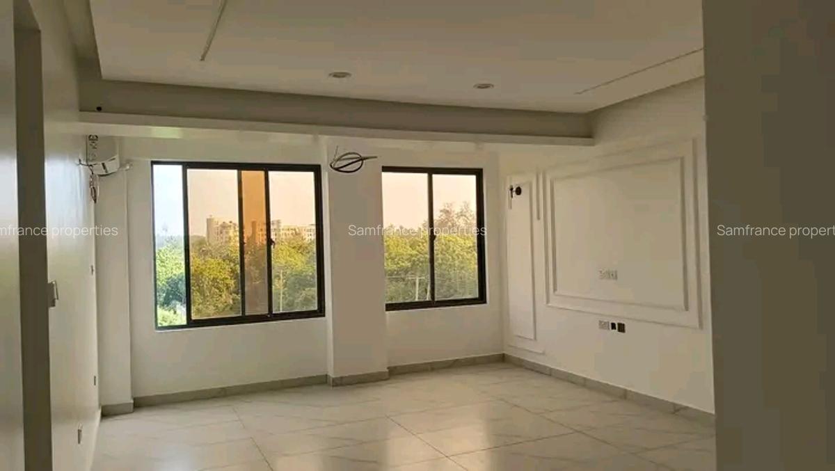 2 Bed Apartment with En Suite at Baobab Road - 4