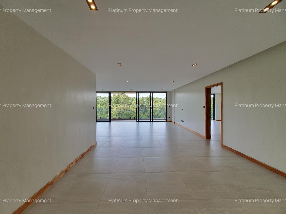 4 Bed Apartment with En Suite at Peponi Rd - 12