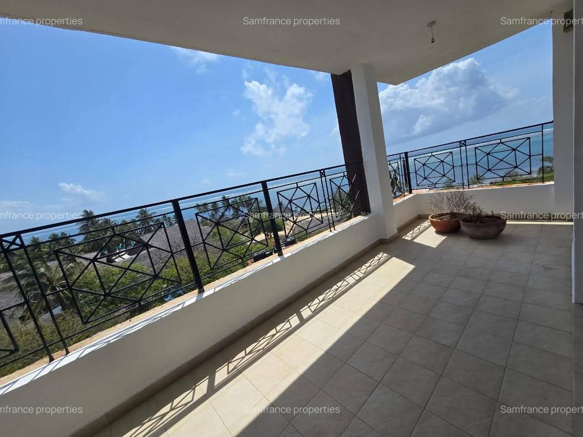 4 Bed Apartment with En Suite at Mount Kenya Road - 3