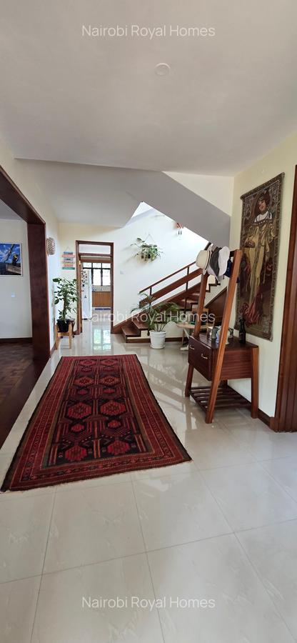 5 Bed Townhouse with En Suite at Lavington Green - 10