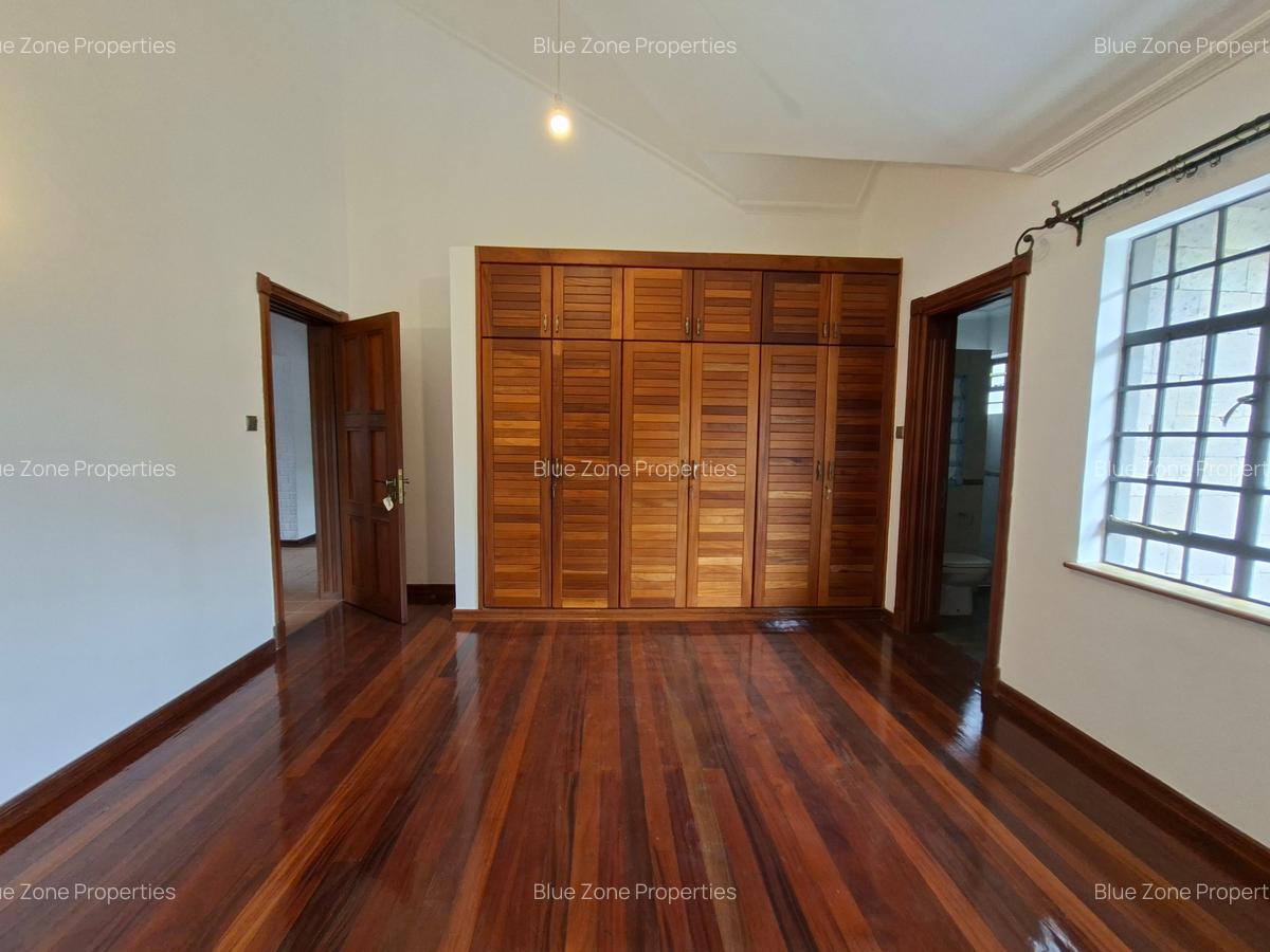 4 Bed Townhouse with En Suite at Off Peponi Rd - 17