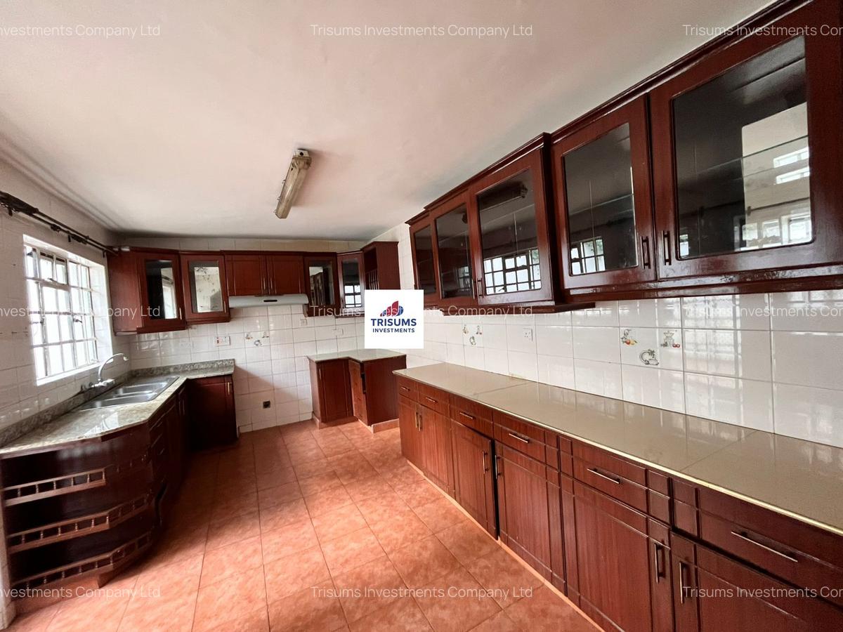 4 Bed Townhouse with En Suite in Westlands Area - 4