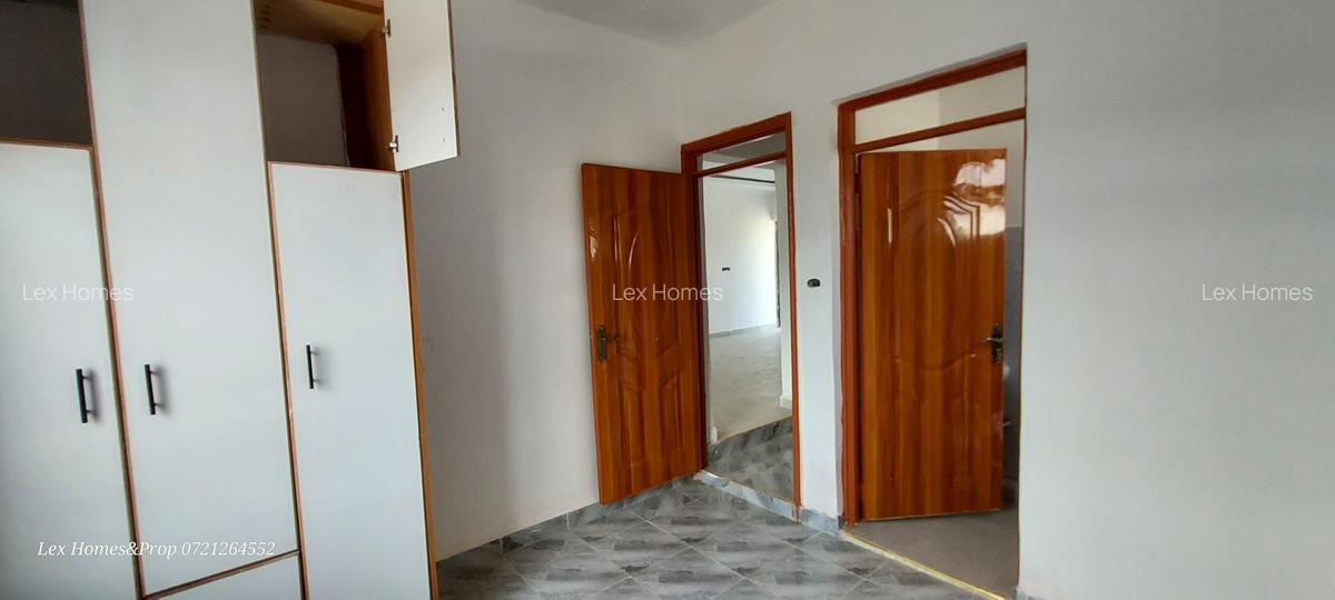 4 Bed House with En Suite at Rimpa - 10