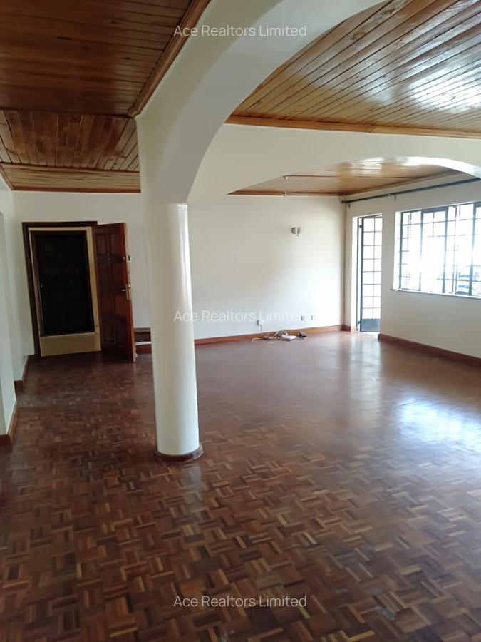 4 Bed Apartment with En Suite at Lavington - 3