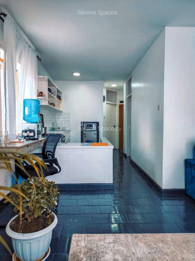 Serviced 1 Bed Apartment with Parking at East Church Road - 8