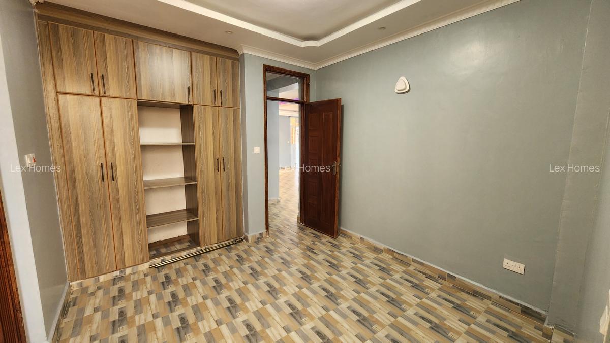 3 Bed House with En Suite at - 7