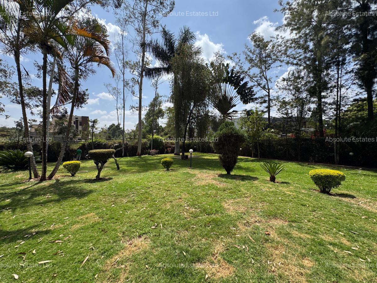 2 Bed House with Garden in Nyari - 9