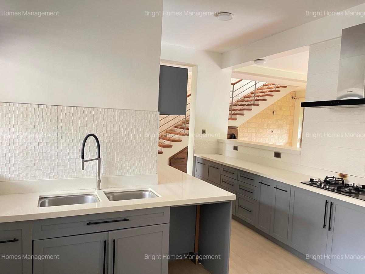 4 Bed Townhouse with En Suite in Kileleshwa - 11