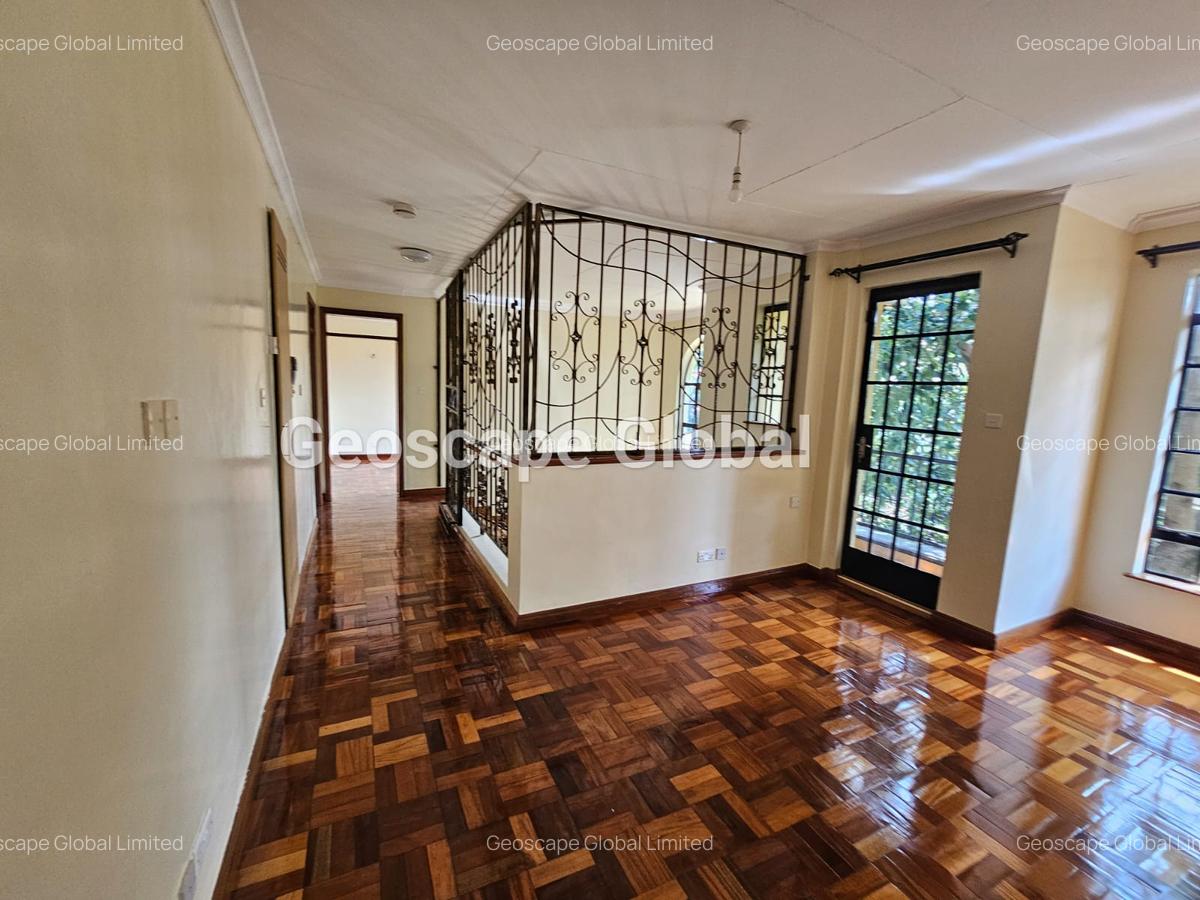 4 Bed House with En Suite in Runda - 10