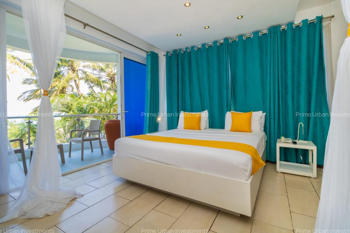 Serviced 3 Bed Apartment with En Suite in Shanzu - 2