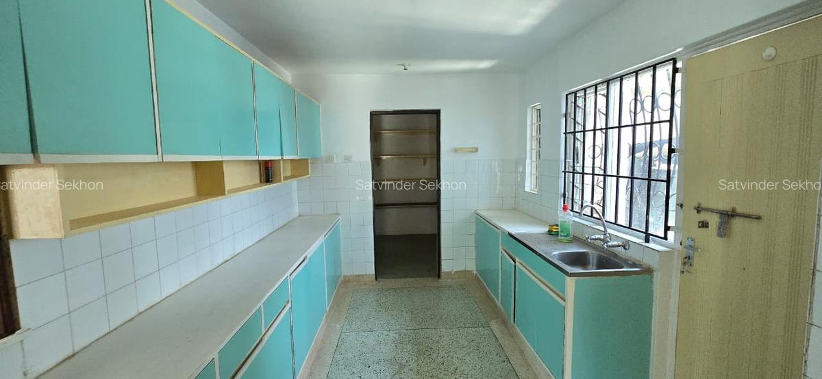 4 Bed Townhouse with En Suite at Ole Odume Road - 8