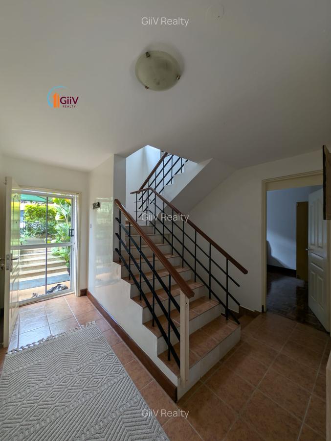 4 Bed Townhouse with En Suite in Loresho - 9