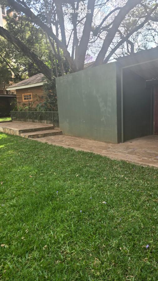 Commercial Property with Service Charge Included in Kilimani - 5