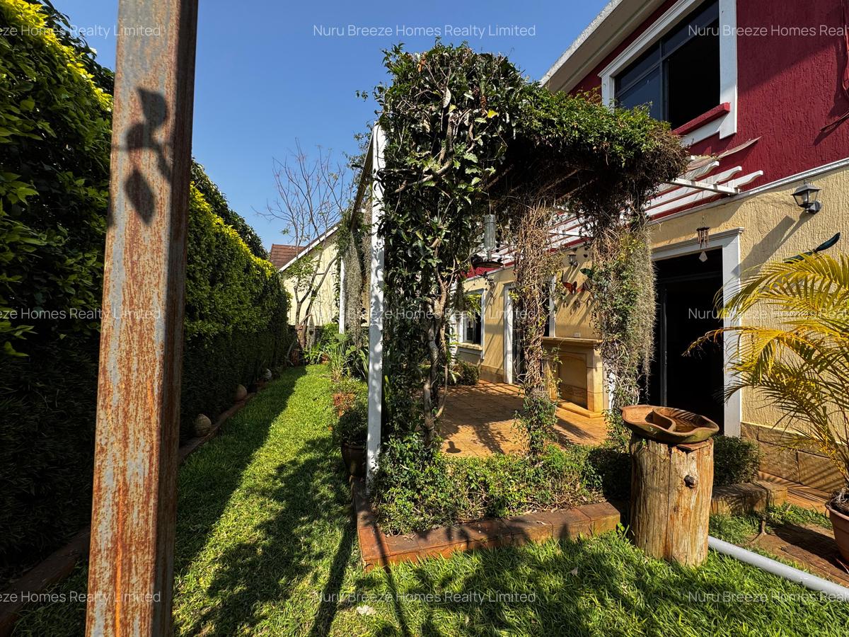 5 Bed Townhouse with En Suite in Lavington - 7