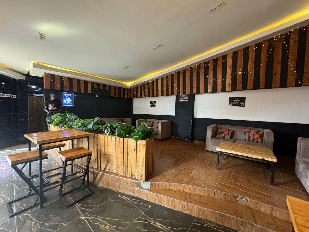 Commercial Property in Donholm - 9