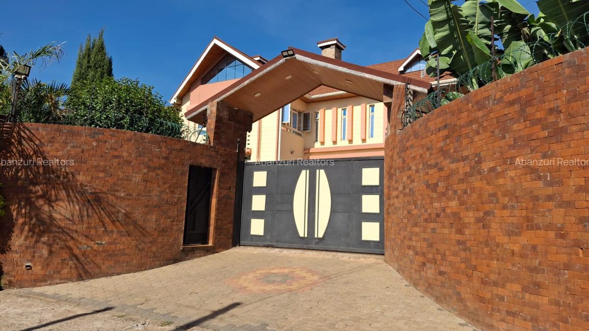 7 Bed Villa with En Suite at Kerarapon Drive - 13