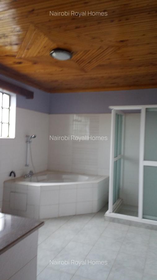 4 Bed Townhouse with En Suite at Lavington Green - 15