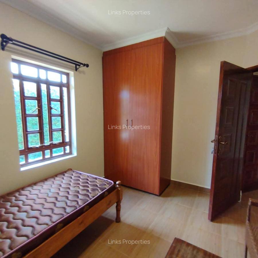 2 Bed House with En Suite at Bogani Road - 8