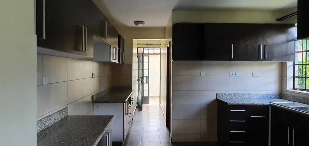 4 Bed Townhouse with En Suite at Chalbi Drive - 3