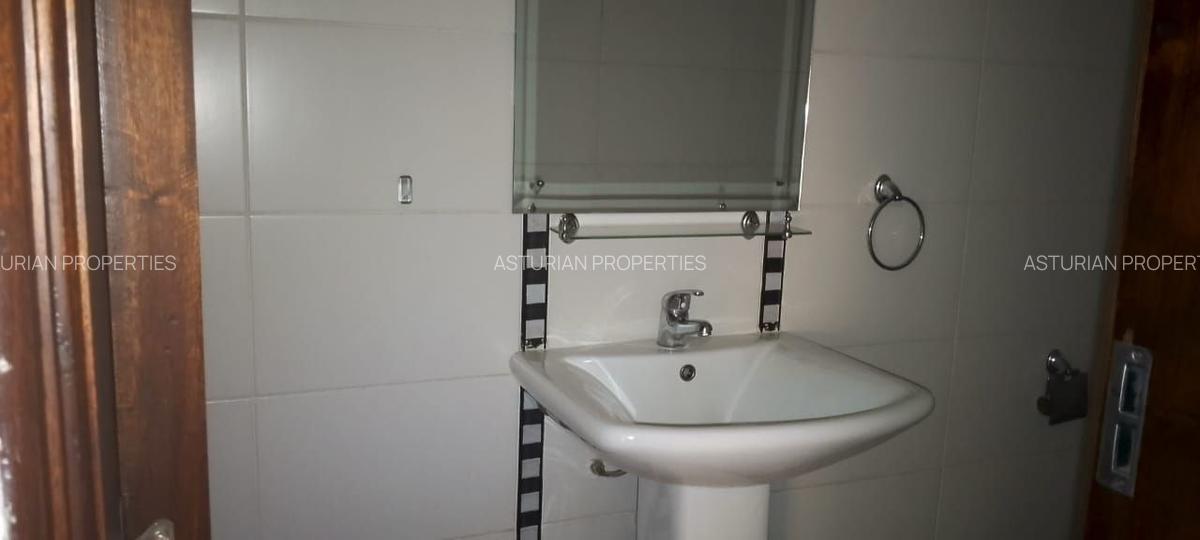 2 Bed Apartment with En Suite in Westlands Area - 4