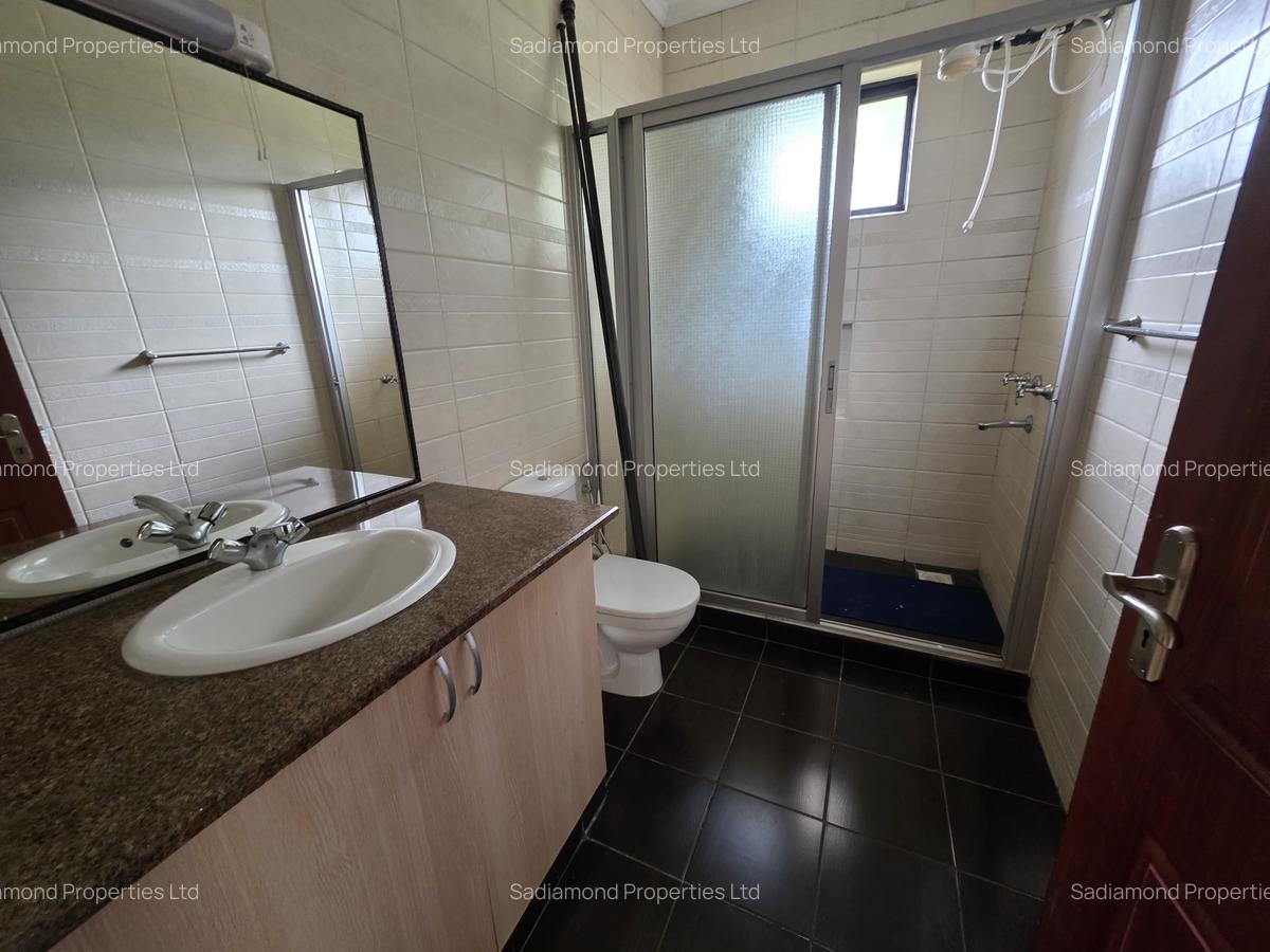 3 Bed Apartment with En Suite in Rhapta Road - 2
