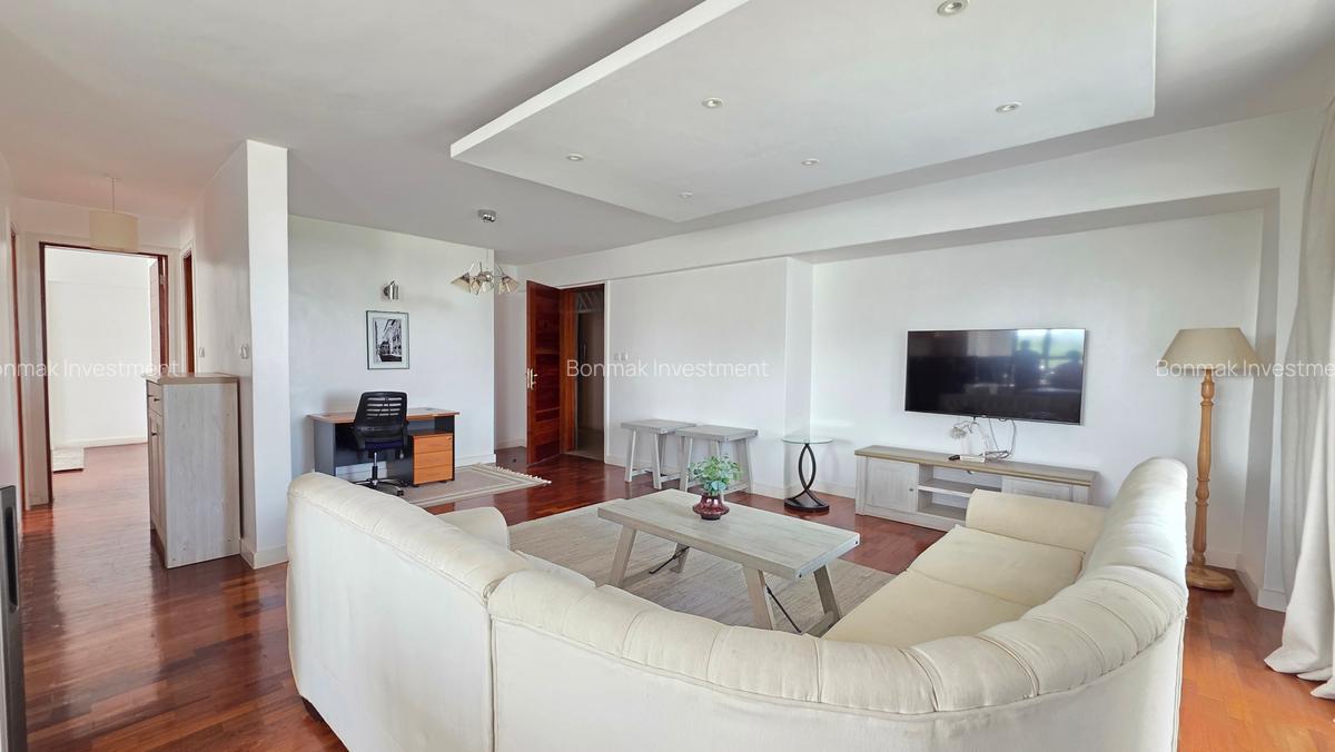 Furnished 2 Bed Apartment with En Suite at Denis Prit Road - 5