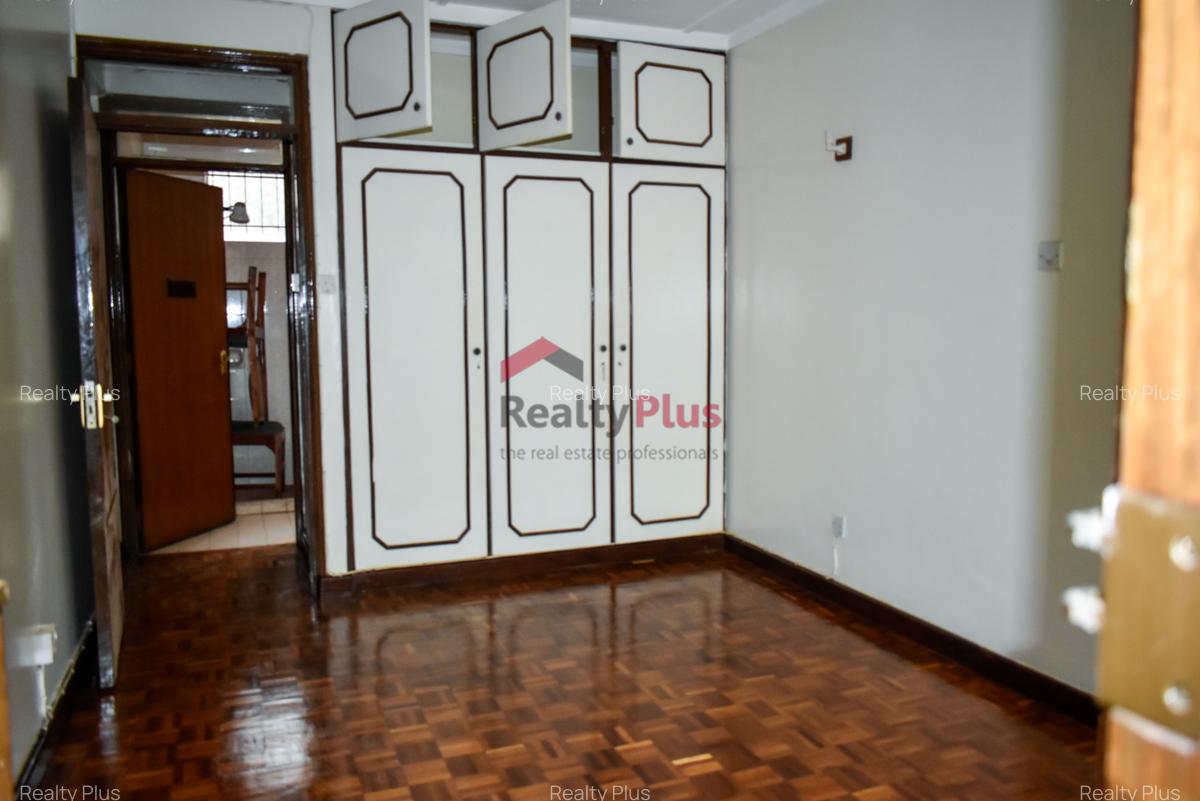 3 Bed Villa with En Suite in Kileleshwa - 8