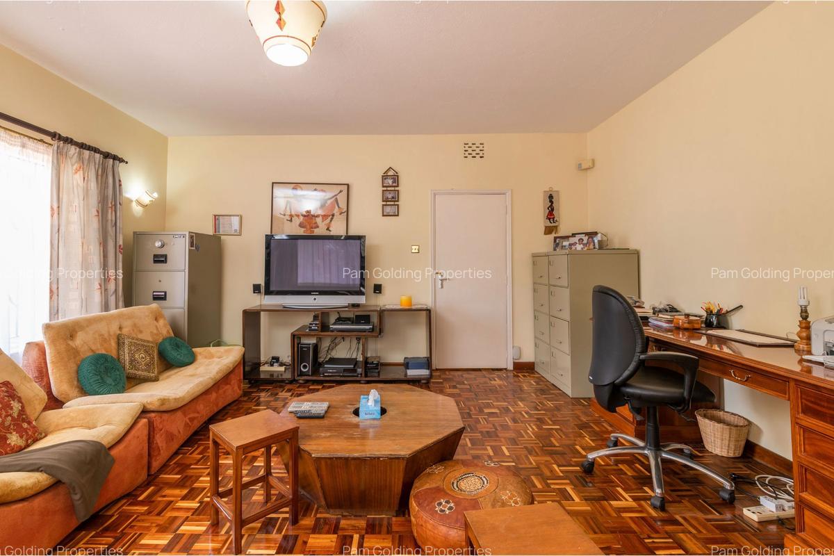 4 Bed Townhouse with En Suite in Loresho - 11