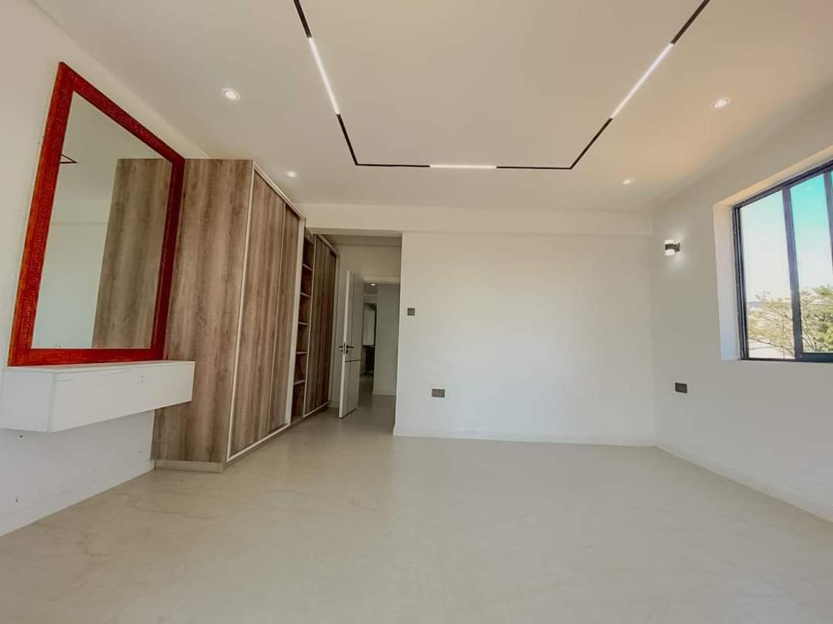 Serviced 3 Bed Apartment with En Suite at Custom Avanue - 6