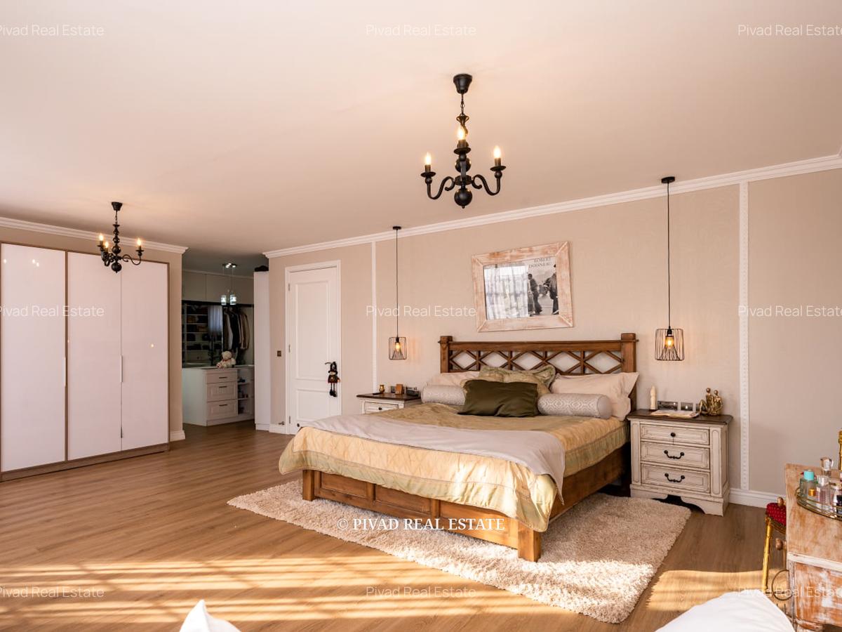 4 Bed Townhouse with Swimming Pool in Runda - 5