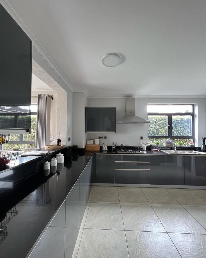 4 Bed Townhouse with En Suite in Kiambu Road - 6