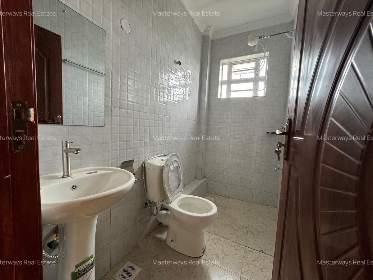 2 Bed Apartment with En Suite in Kamakis - 16