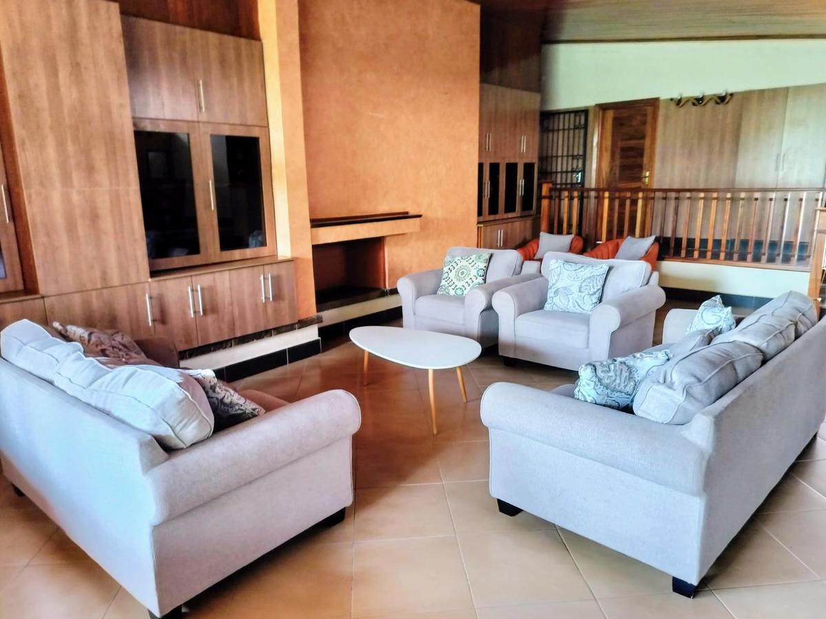 5 Bed Villa with En Suite in Kitisuru - 4