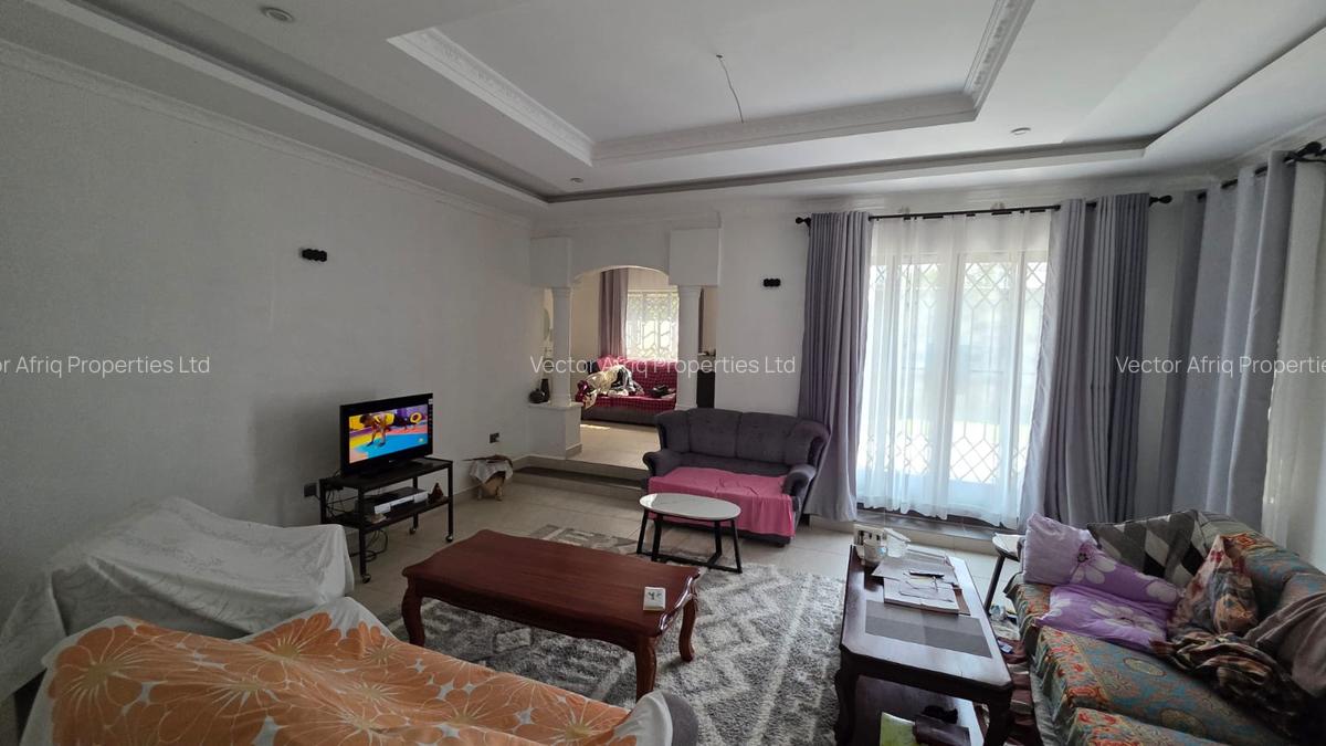 4 Bed House with En Suite in Ongata Rongai - 13