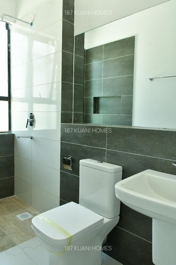 2 Bed Apartment with En Suite at Junction Mall - 12