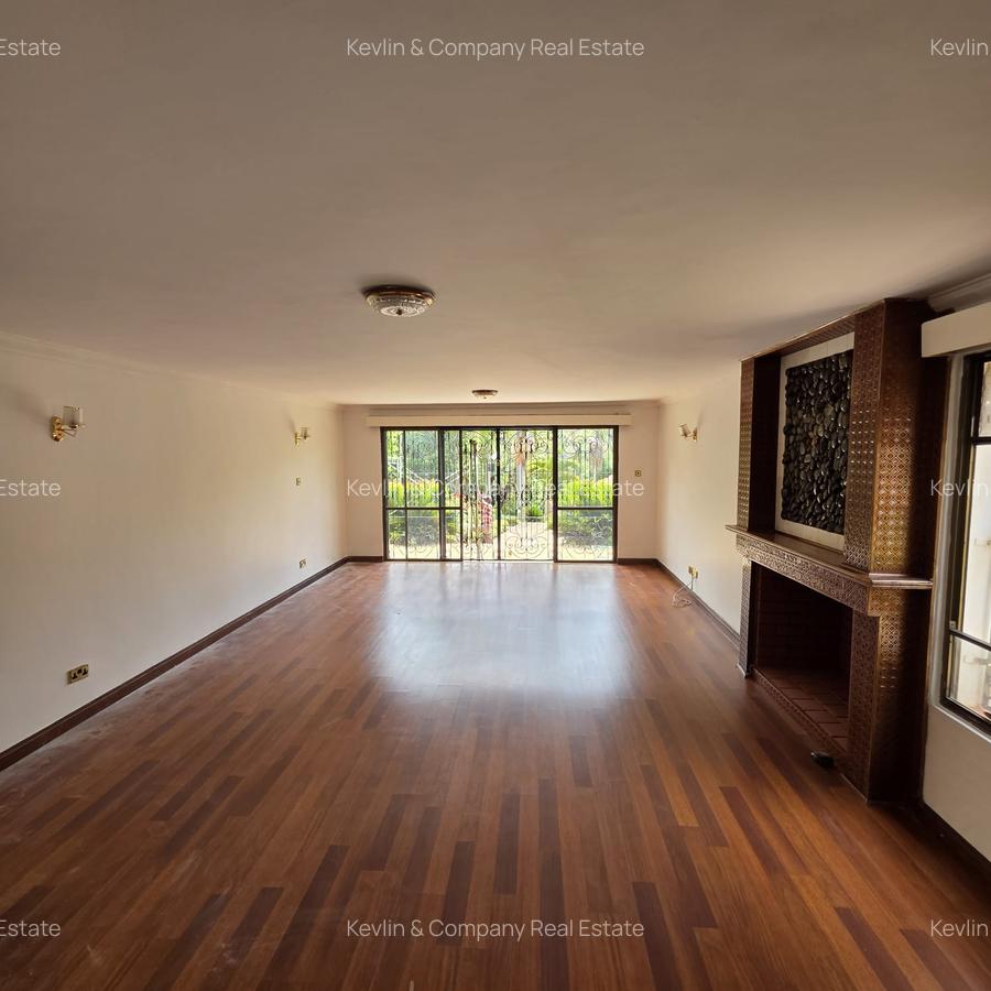 5 Bed Villa with En Suite in Gigiri - 8