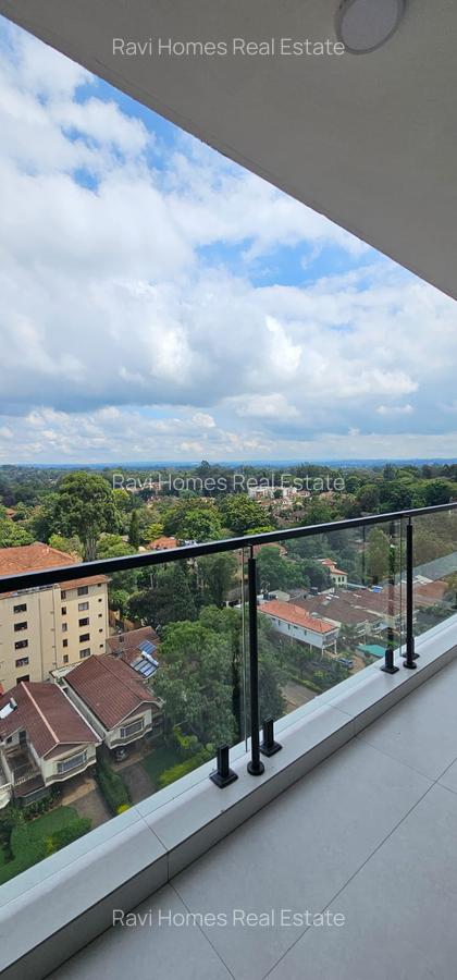 3 Bed Apartment with En Suite at Brookside Garden - 16