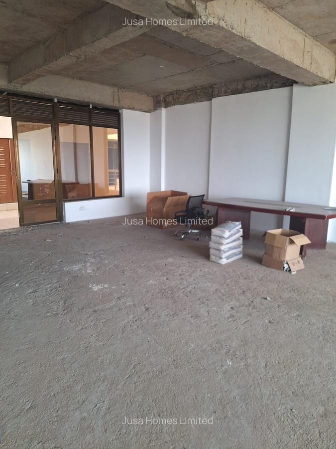 1,221 ft² Office with Lift at Adams - 3