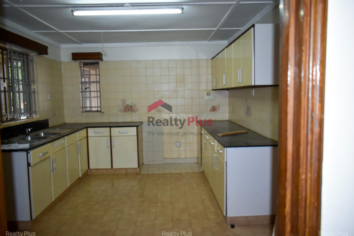 3 Bed Villa with En Suite in Kileleshwa - 6