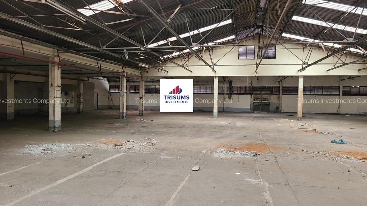 40,000 ft² Warehouse with Fibre Internet at Enterprise Road - 4
