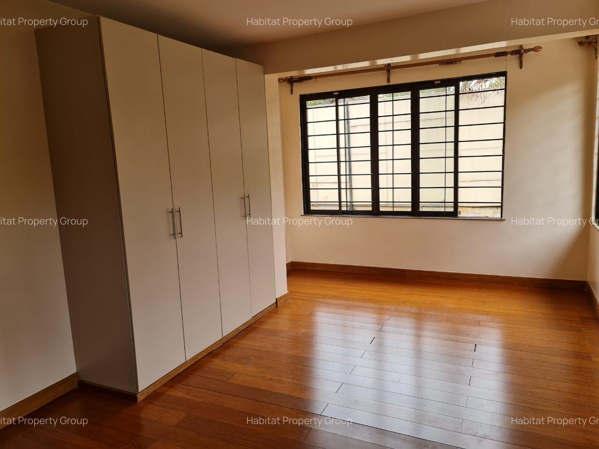 5 Bed Townhouse with En Suite at Convent Road - 15