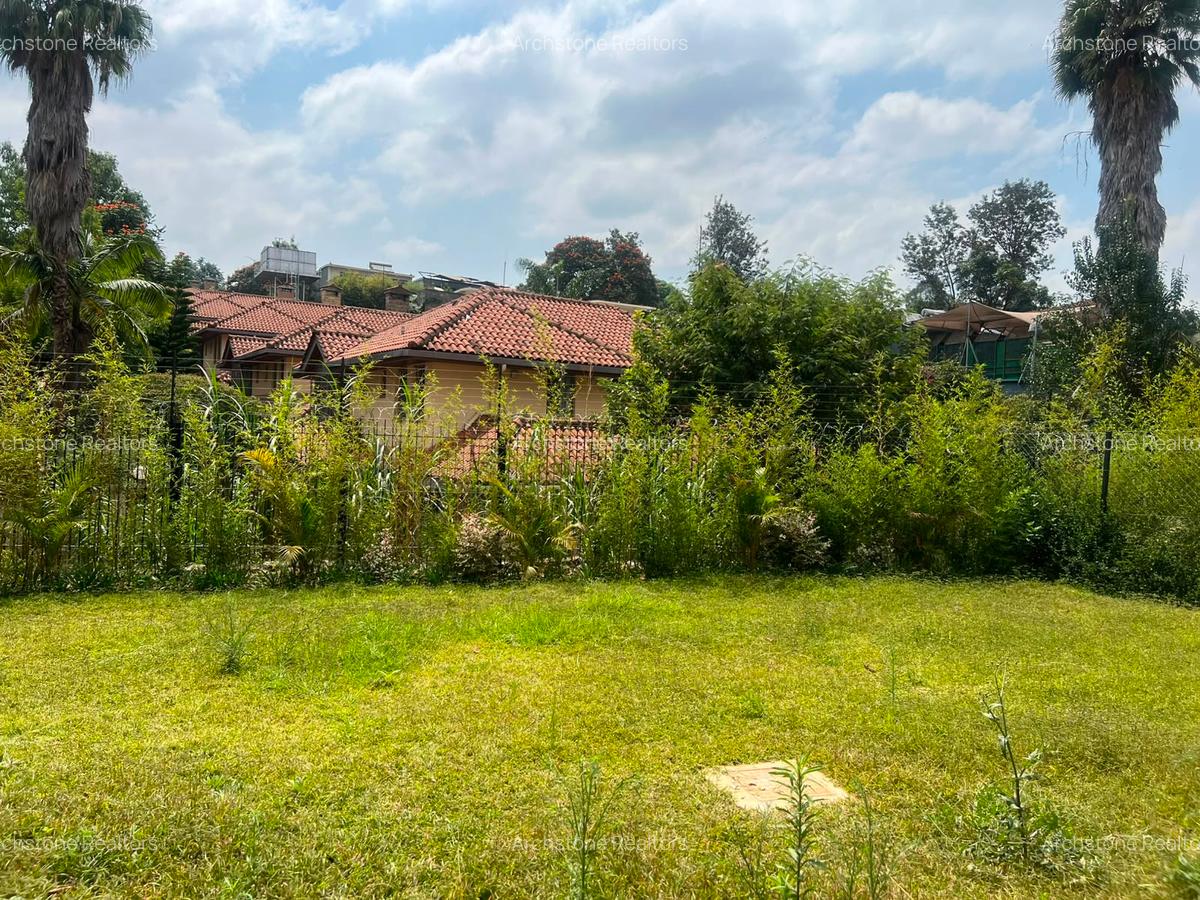 5 Bed Townhouse with En Suite in Brookside - 19