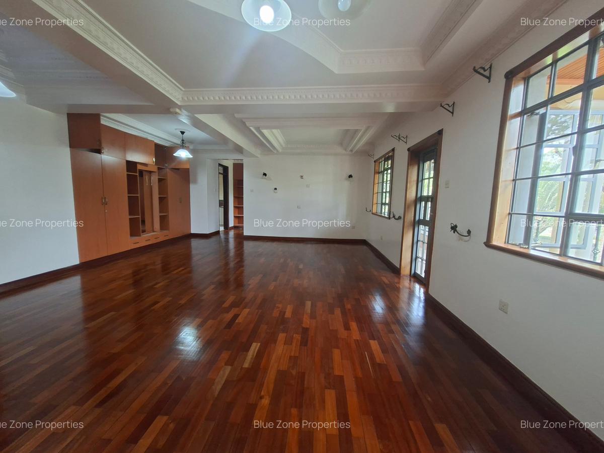 4 Bed House with En Suite in Runda - 5