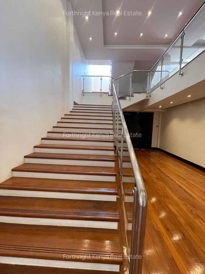 4 Bed House with En Suite at Runda - 16