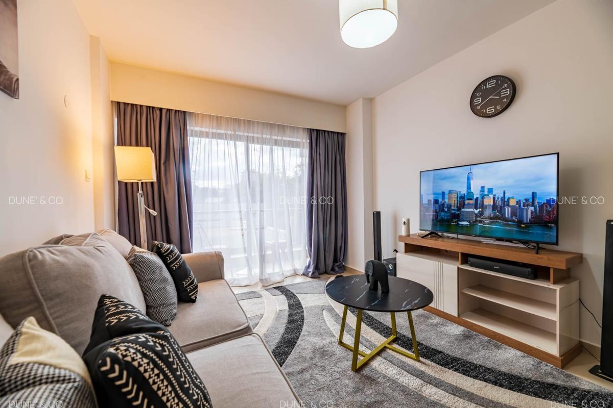 Serviced 1 Bed Apartment with En Suite in Lavington - 2