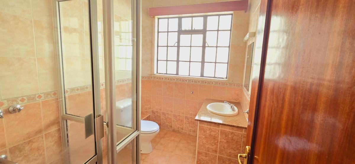 4 Bed Townhouse with En Suite at Off Gitanga Road - 19